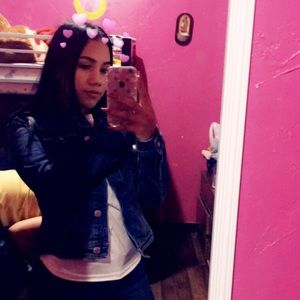 Meet your Posher, Tania